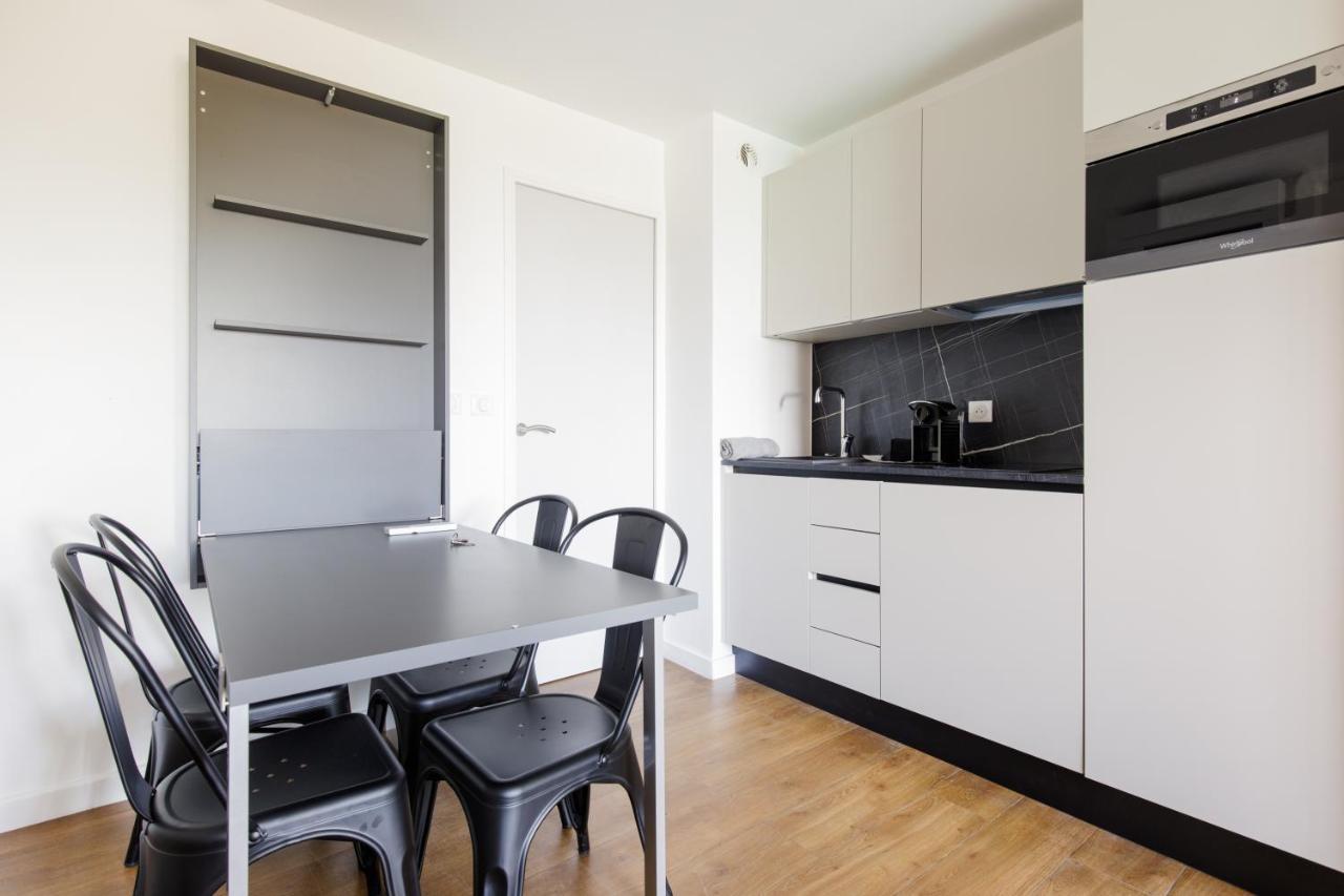 Suite 118 - Piscine - 50 Metres Plage - Terrasse - Clim - Wifi Канни Екстер'єр фото