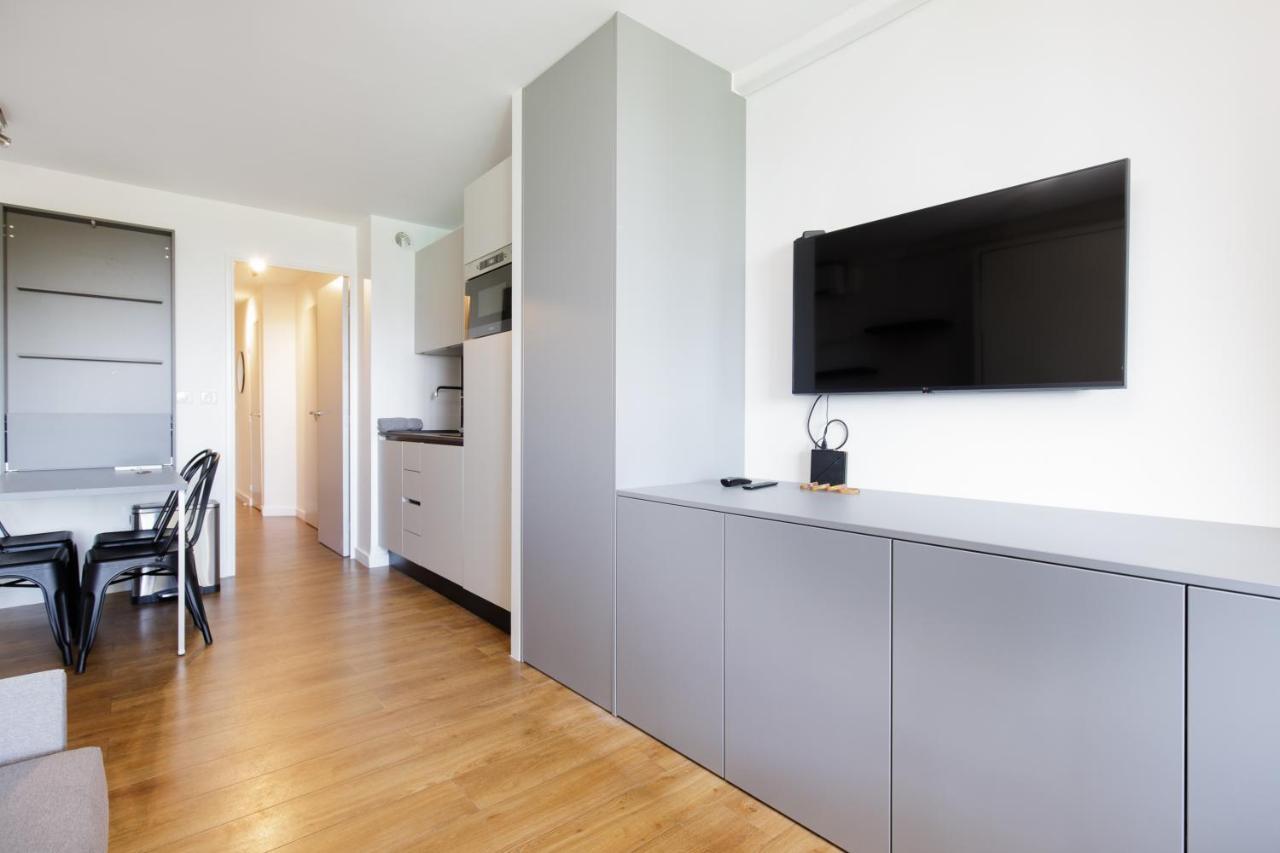 Suite 118 - Piscine - 50 Metres Plage - Terrasse - Clim - Wifi Канни Екстер'єр фото